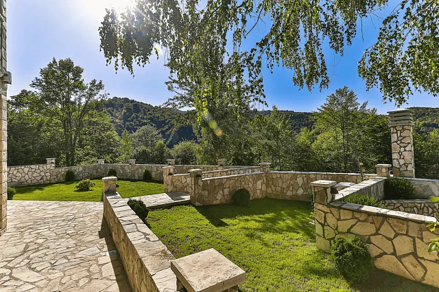 Ökologischer 4★ Luxus-Tourismuskomplex zum Verkauf – Kolašin — photo 7